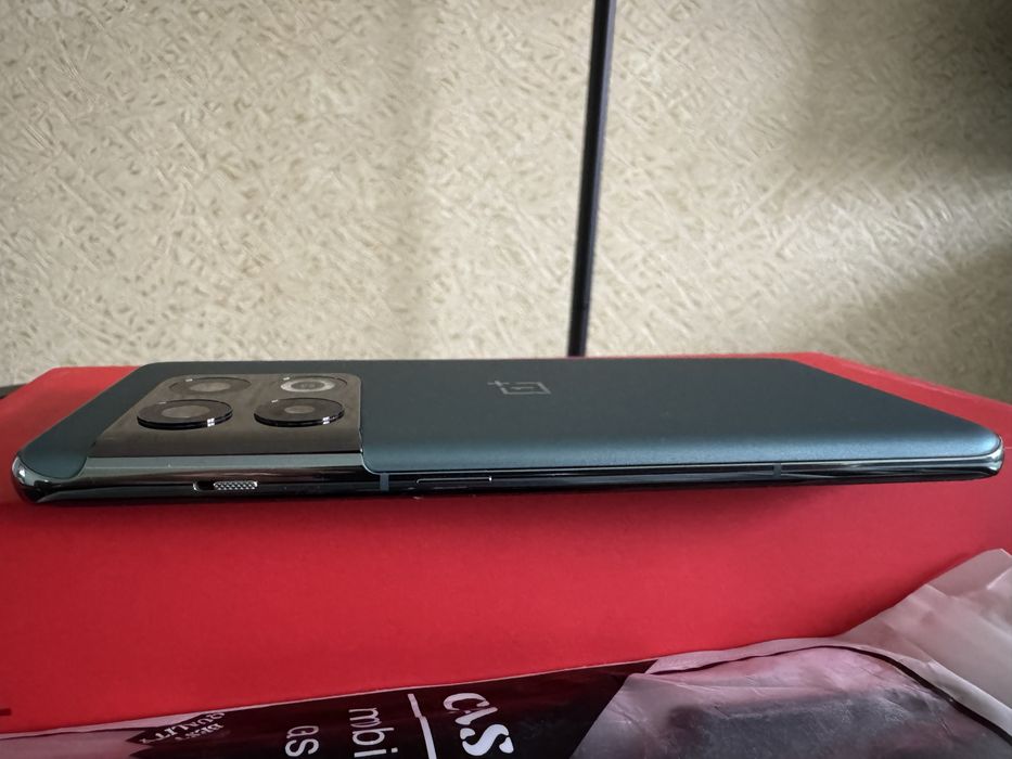 OnePlus 10 pro 12 256