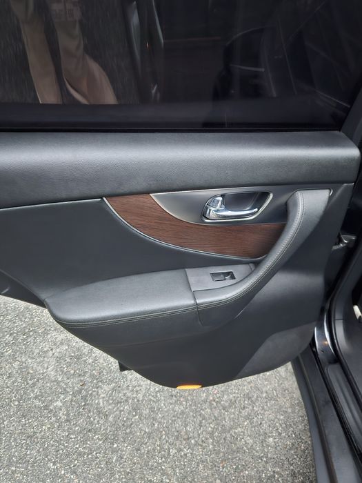 Продам Infiniti FX50 5.0 V8 | AWD | Sport Package |