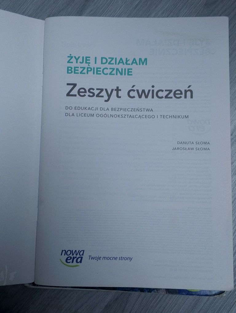 Książki do edb 1 lo/technikum żyje i działam bezpiecznie