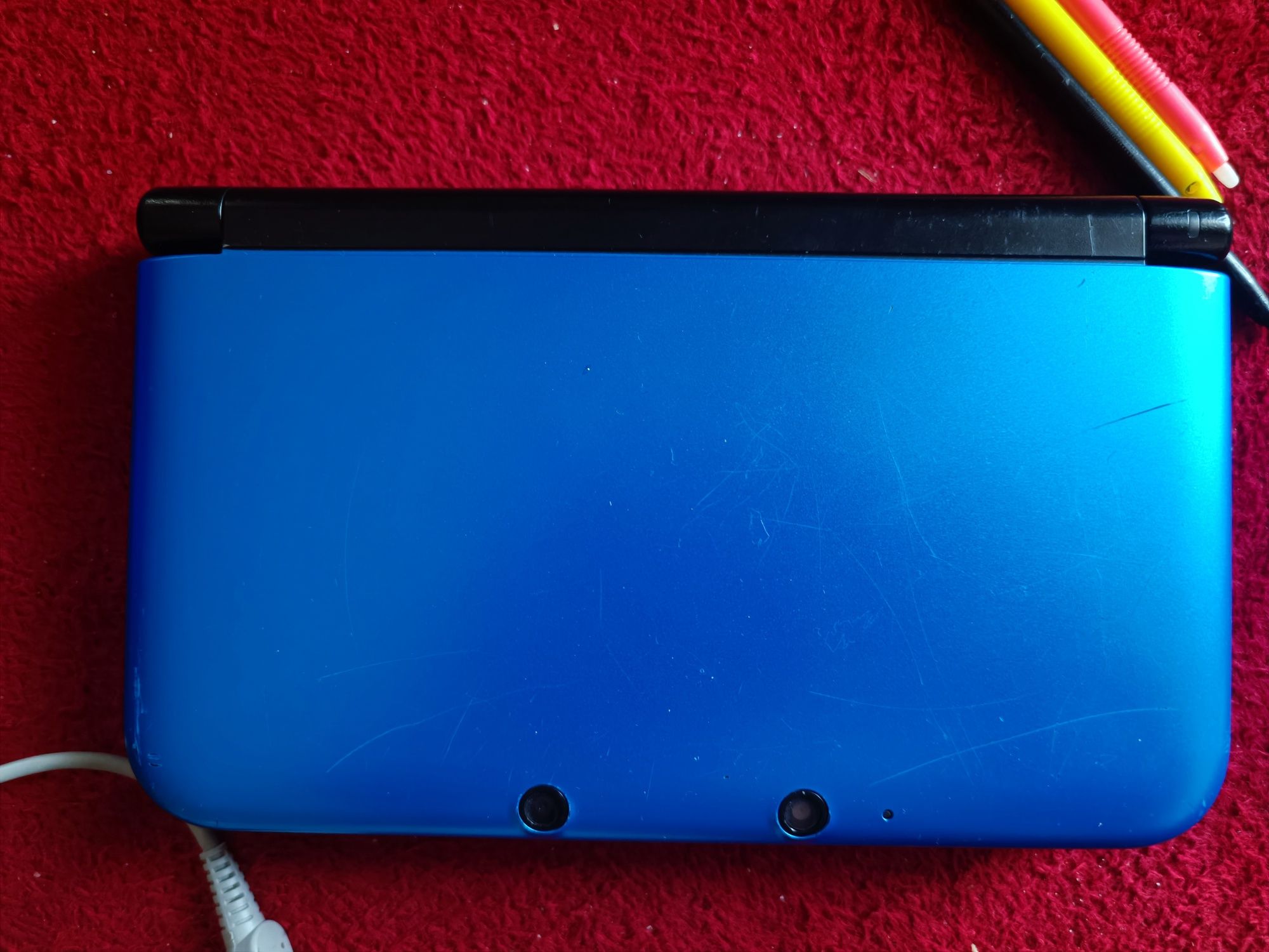 Nintendo 3DS XL com muitos jogos e extras