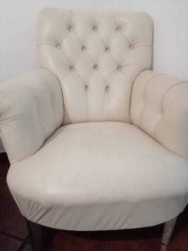 Sofas em pele como novos