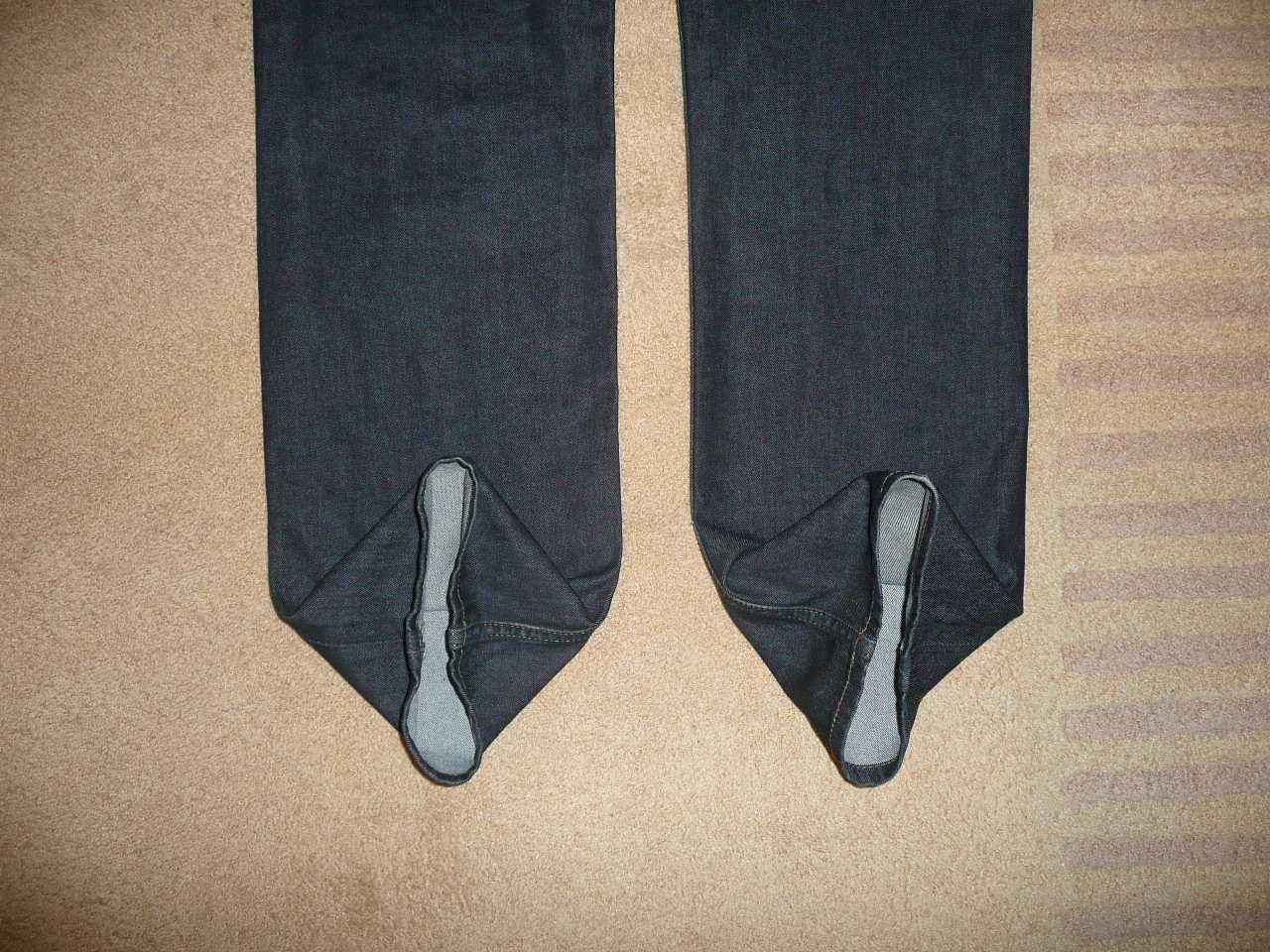 Spodnie dżinsy TOMMY HILFIGER W32/L32=43/110cm