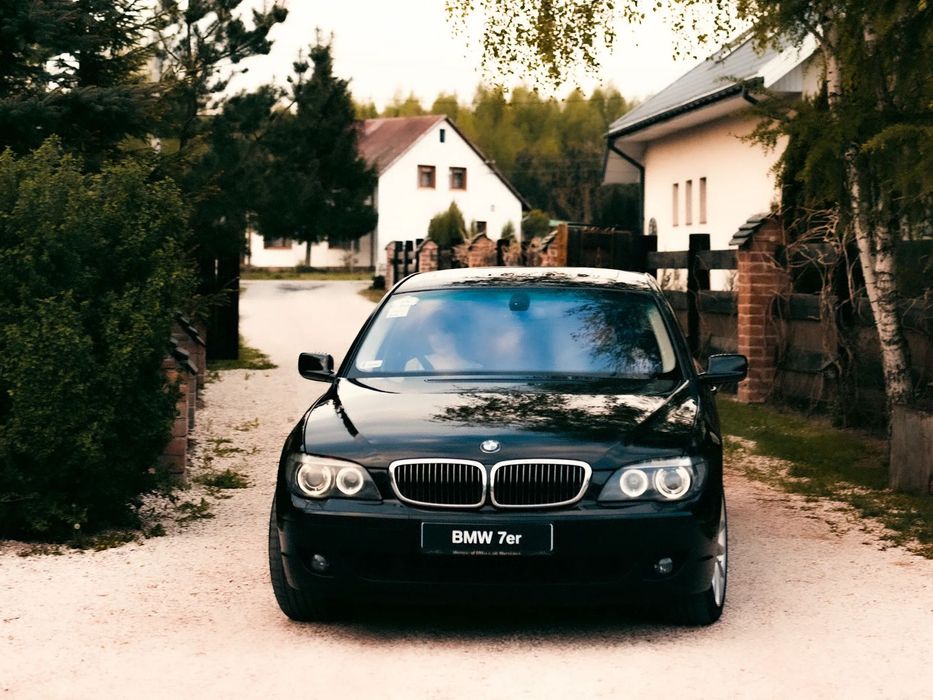 BMW Seria 7 Zadbana, Doinwestowana, Idealna Baza!