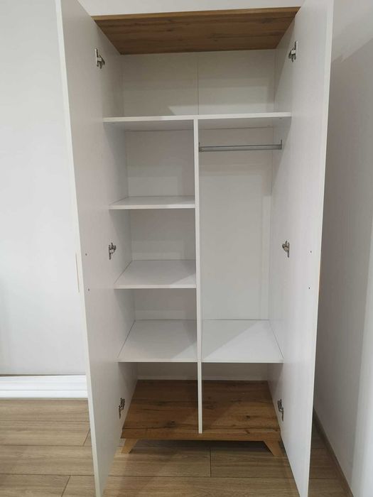 Szafa wolnostojąca - nigdy nie była używana