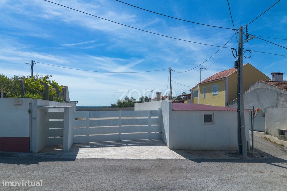 Casconho | Soure | Garagem | Anexos | Terreno 636 m2