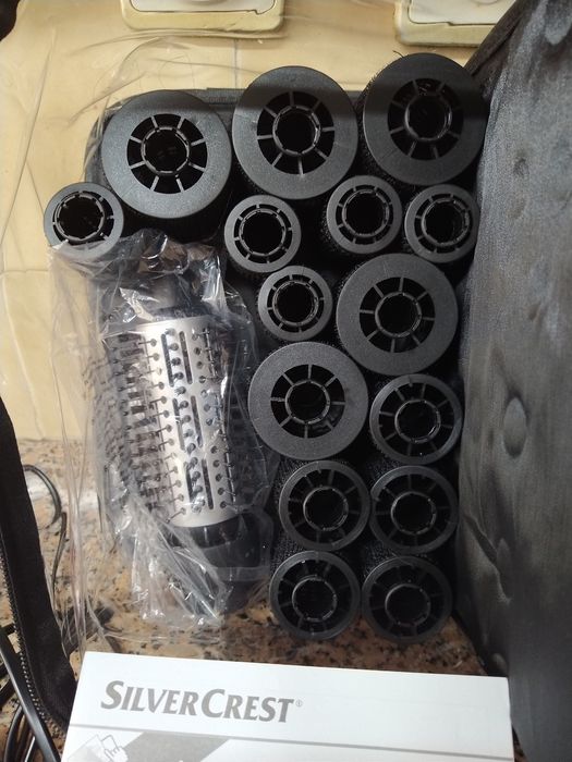 Secador de cabelo com escovas rolos casa quarto apartamento vivenda.