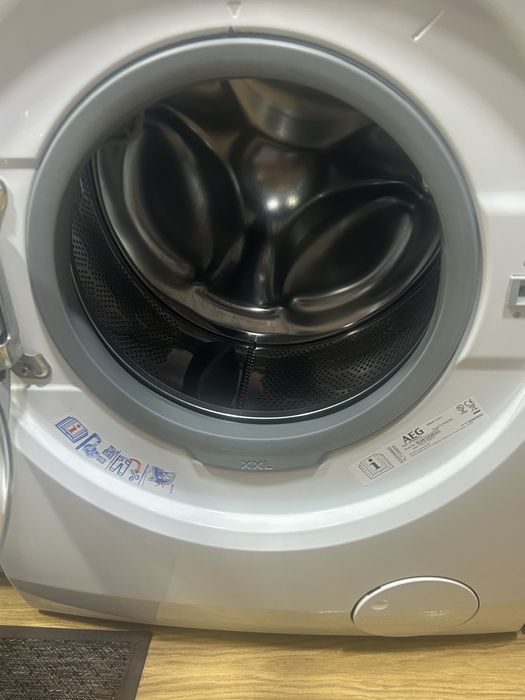Maquina lavar roupa AEG