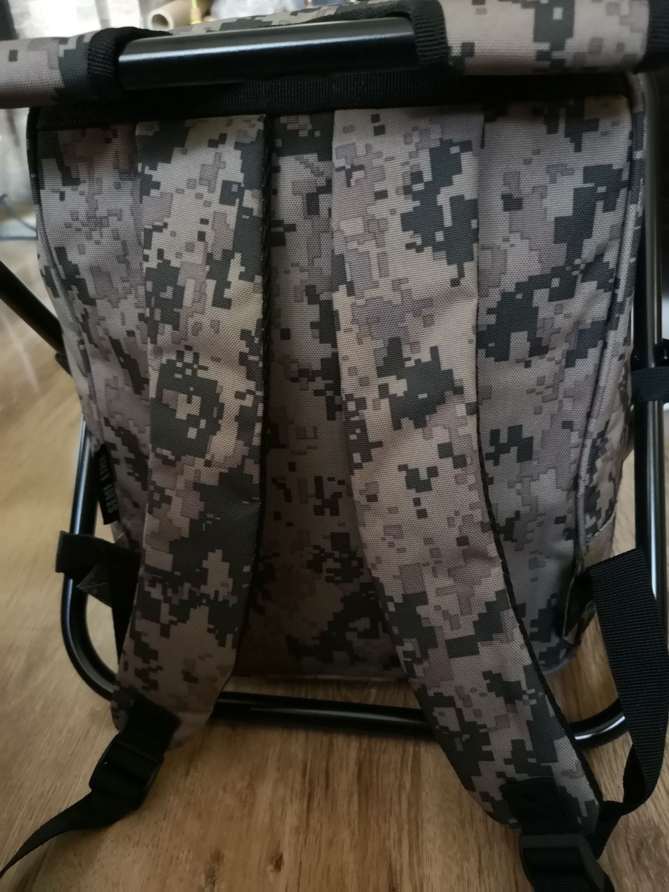Wygodny termiczny plecak z krzesełkiem