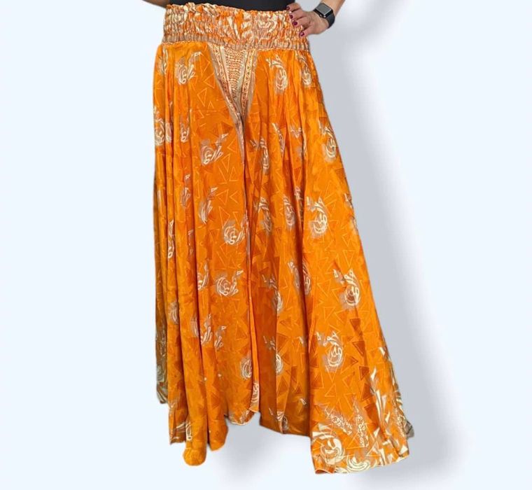 Calças pantalonas de seda indiana