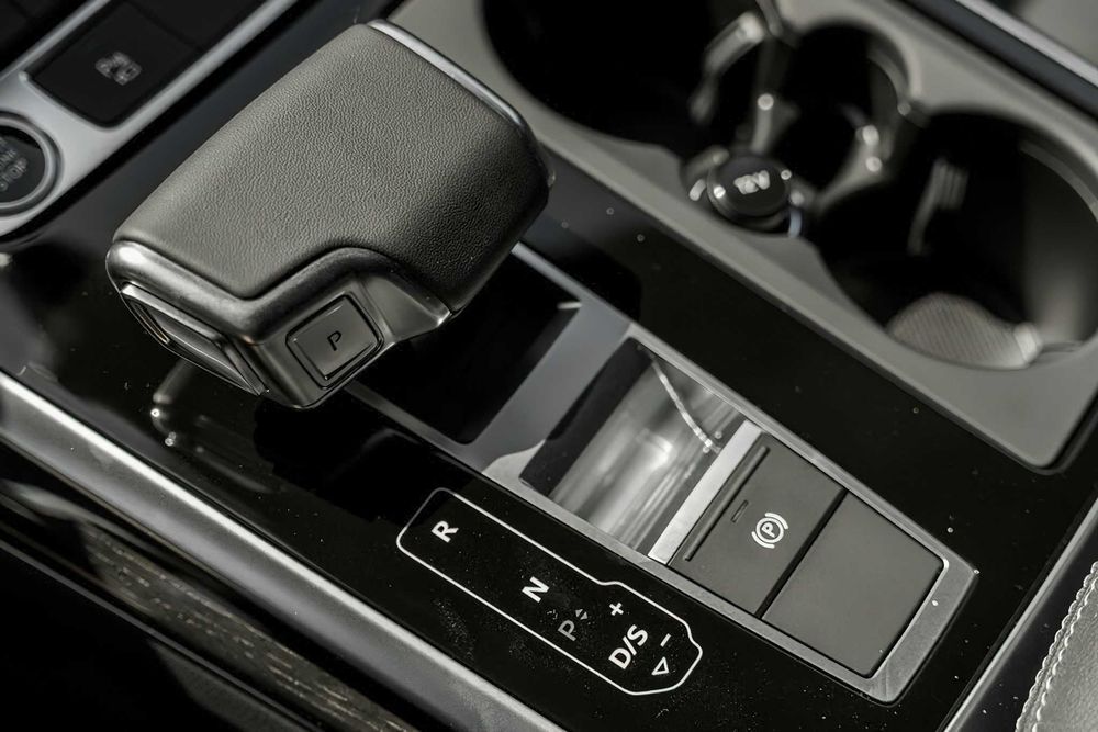 Audi Q8 PREMIUM      2025