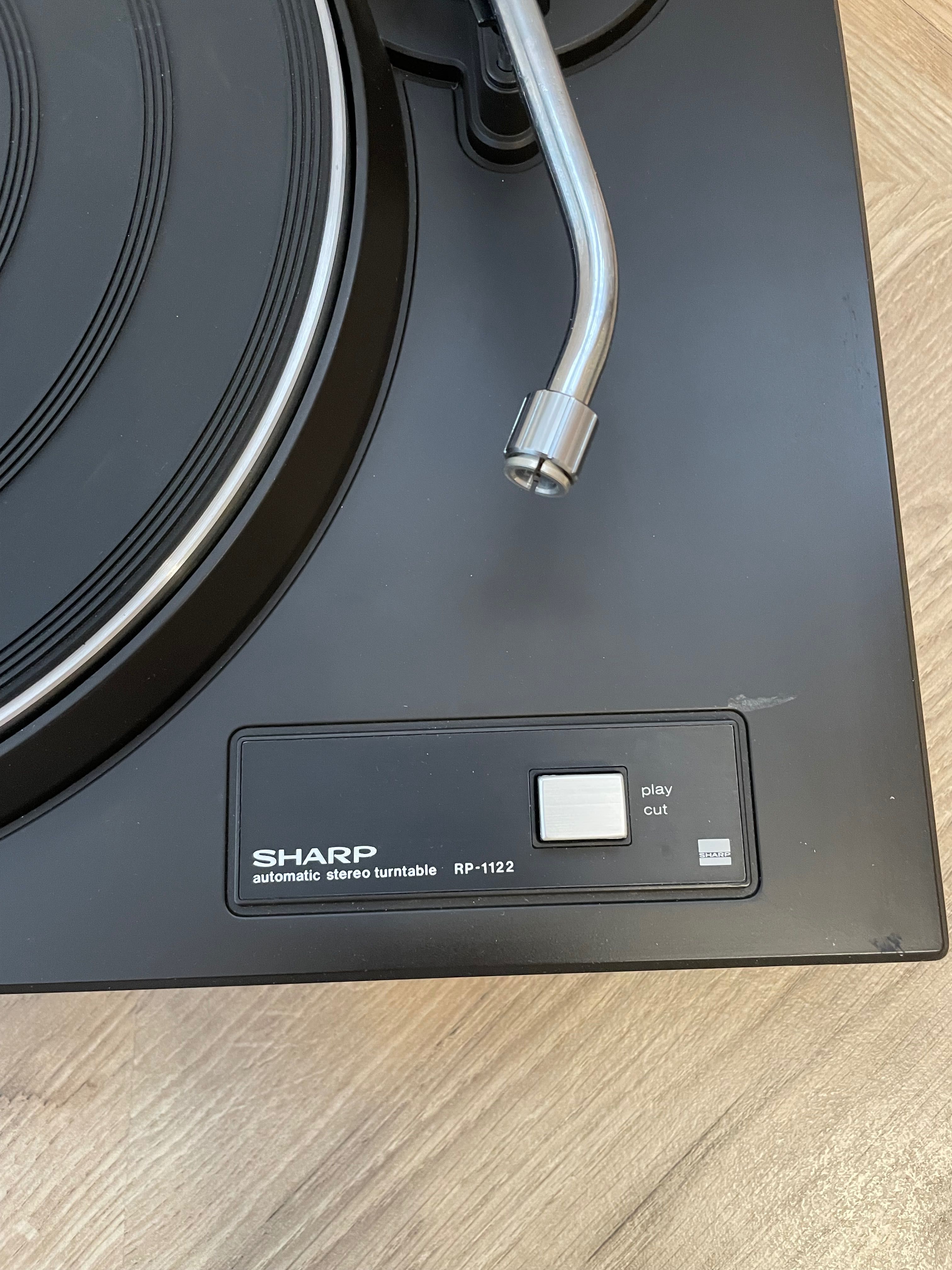 Gramofon Sharp RP-1122