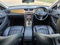Чорний шкіряний салон mercedes cls w219