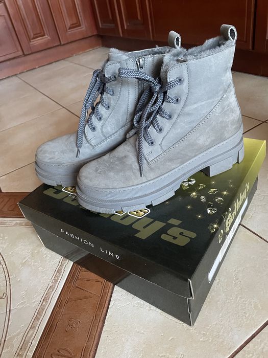 Зимние ботинки на тракторной подошве, натуральная замша и мех