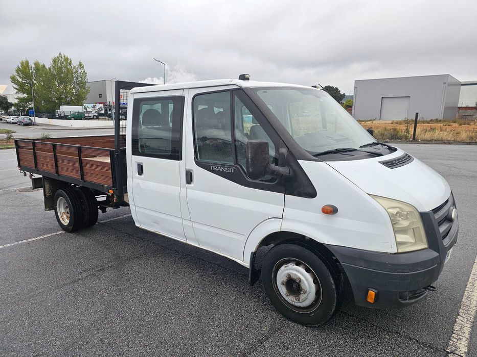 Ford Transit cabine dupla 7 lugares