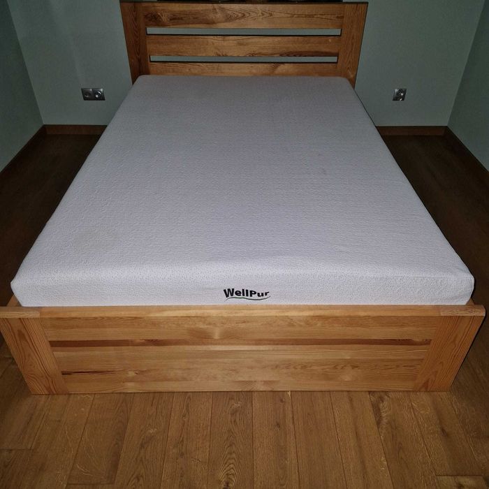 Łóżko sosnowe 140x200