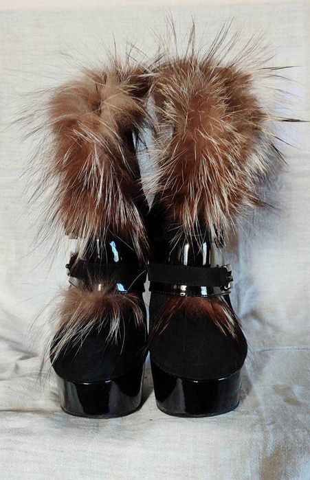 Взуття жіноче зимове модельне на підборах
