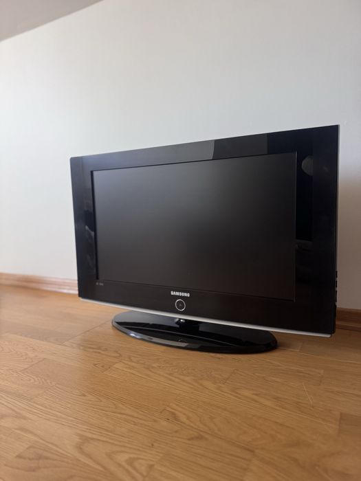 Telewizor SAMSUNG LE32S81B 26 cali używany