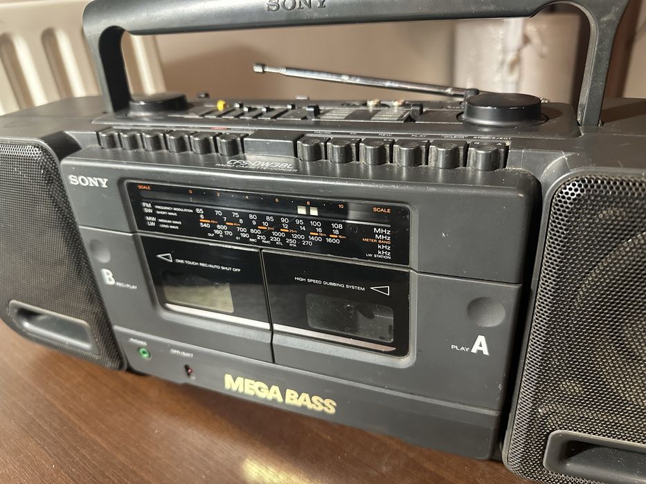 Sony CFS-DW38l boombox