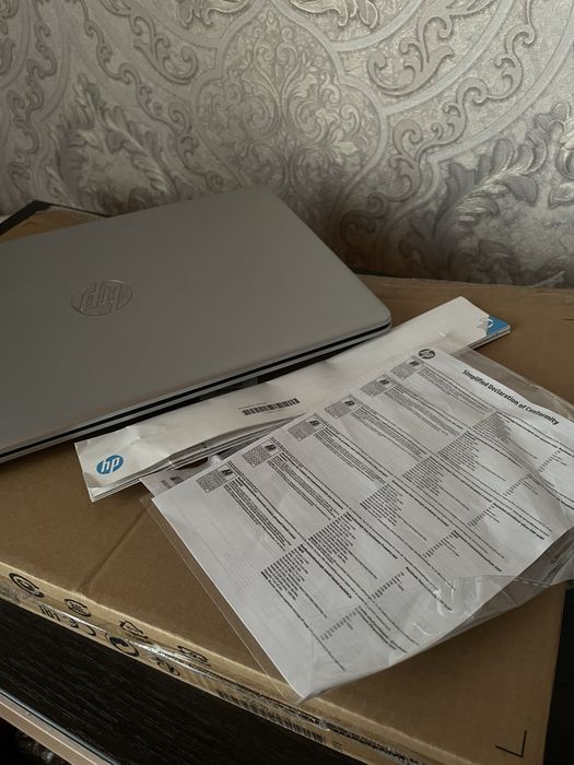 Ноутбук HP 15-db1009ua Silver