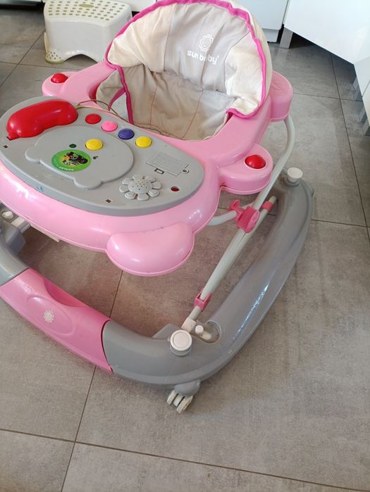 Chodzik różowy dla dziewczynki