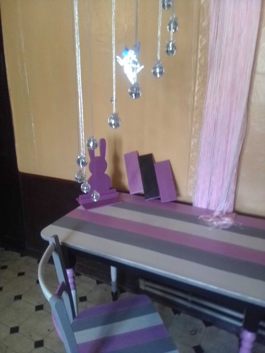 Стол стул+шторы-нити+панно деревянное комплект