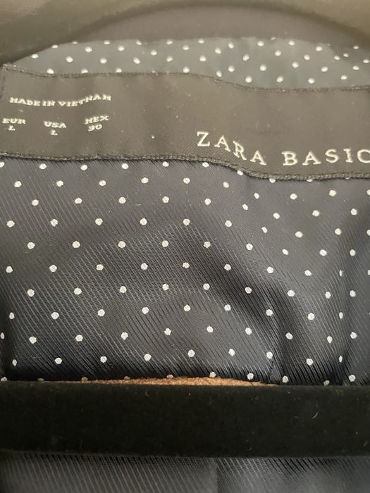 Blazer azul escuro da Zara praticamente novo