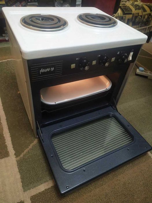 Електроплита з духовою шафою "Мечта-15"