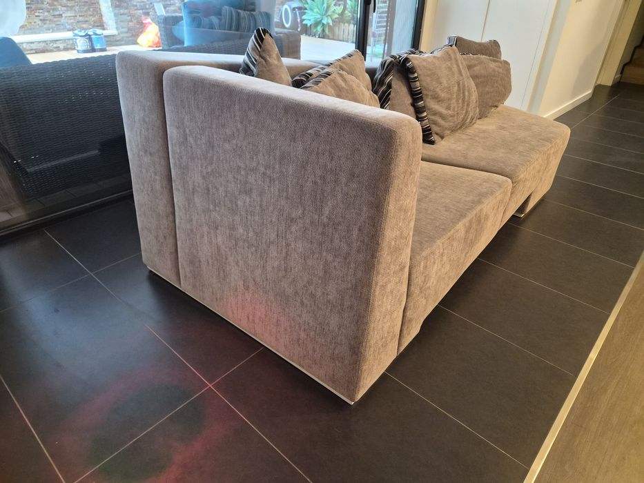 Sofá Laskasas disforme L.240