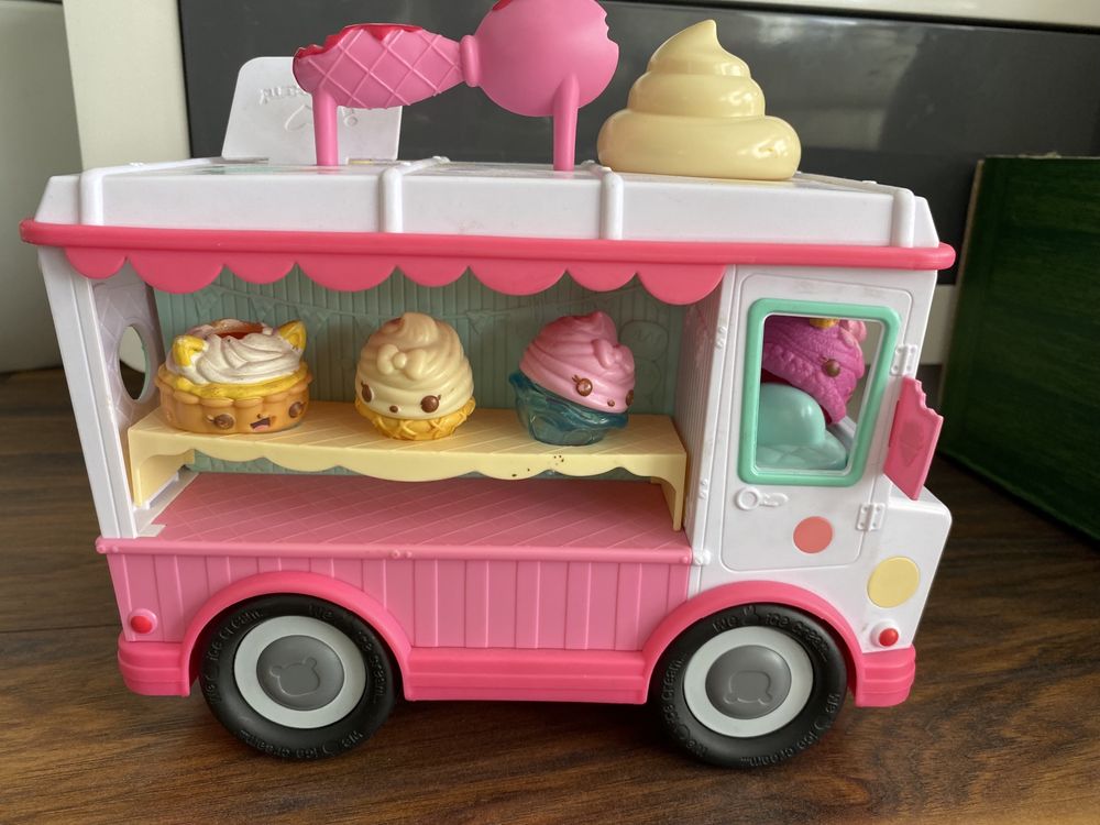 NUM NOMS Autobus do produkcji błyszczyków