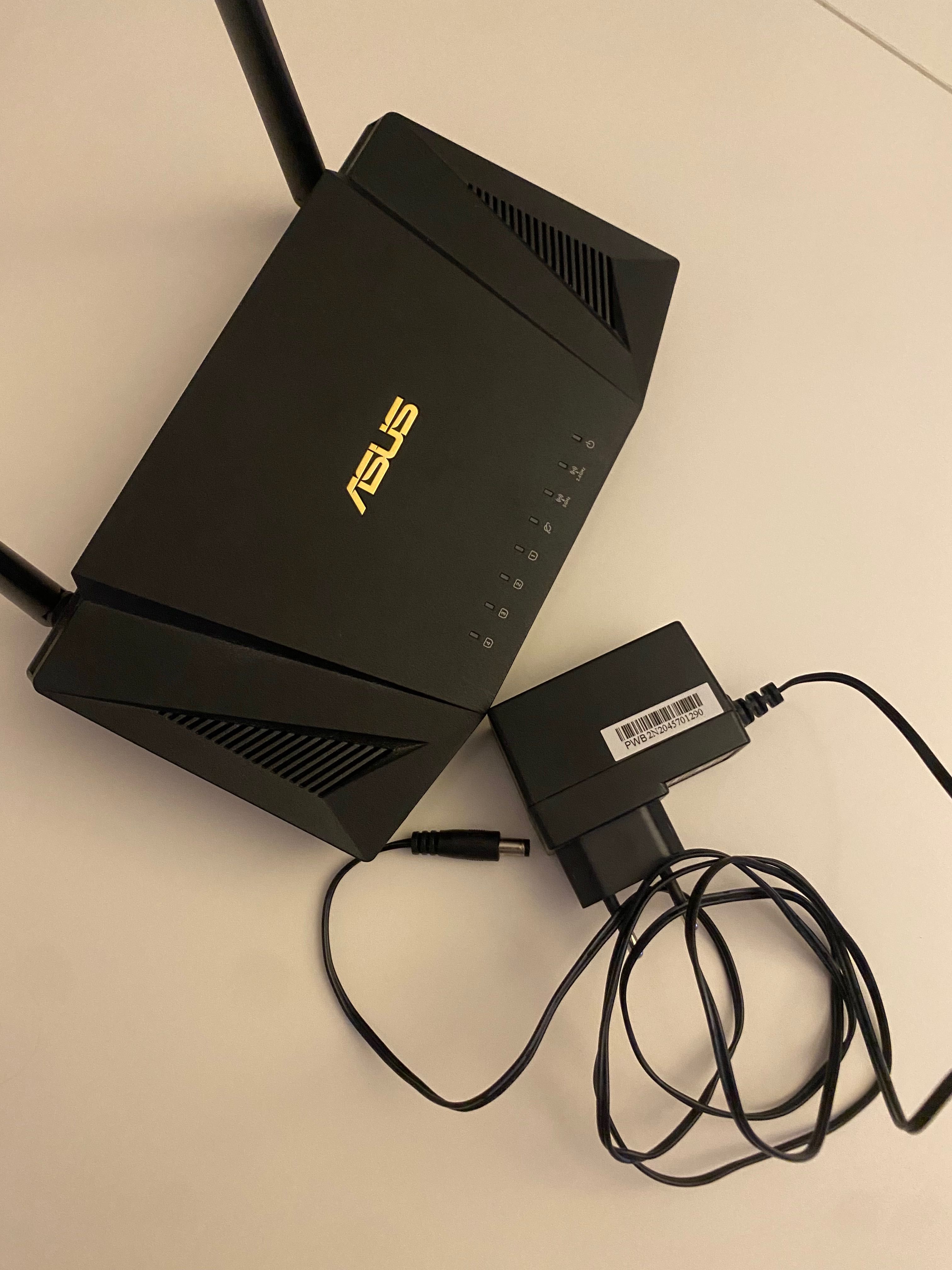 Router Asus RT-AX56U