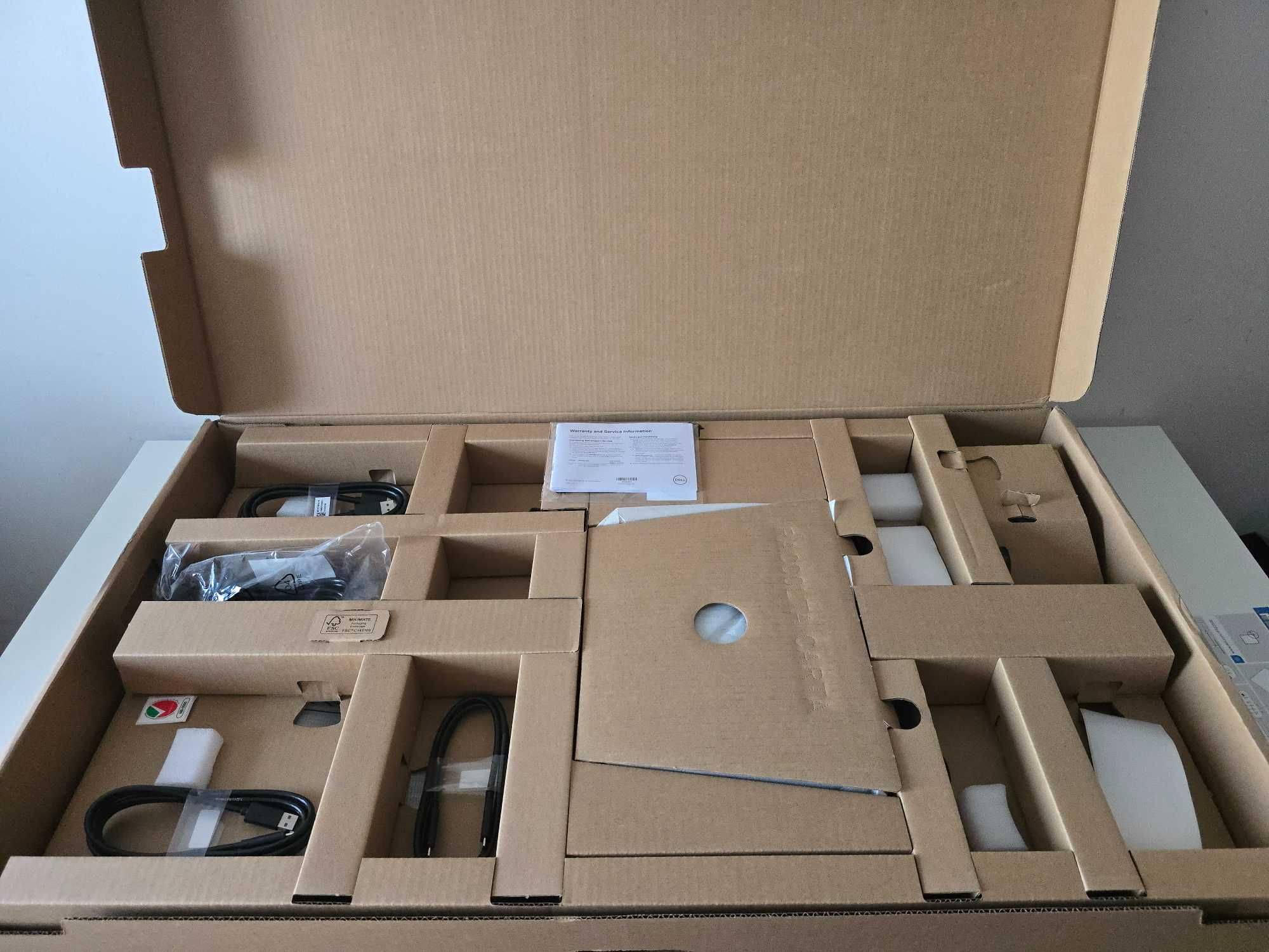 Monitor Dell P3223QE 31,5' 4k z koncentratorem USB-C 2 lata Gwarancji