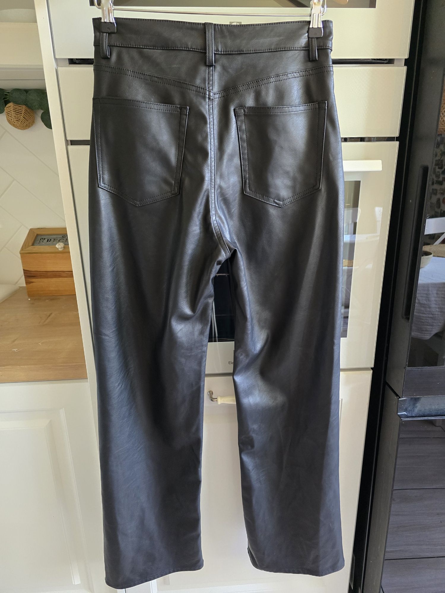 Skórzane spodnie H&M 40 wysoki stan proste