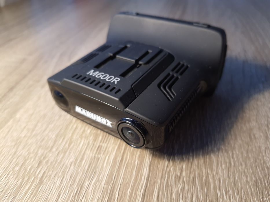 Відеореестратор з радар-детектором Marubox m600r