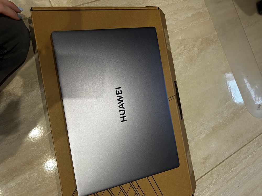 Laptop HUAWEI MateBook D 16 16" IPS i5-12450H 16GB