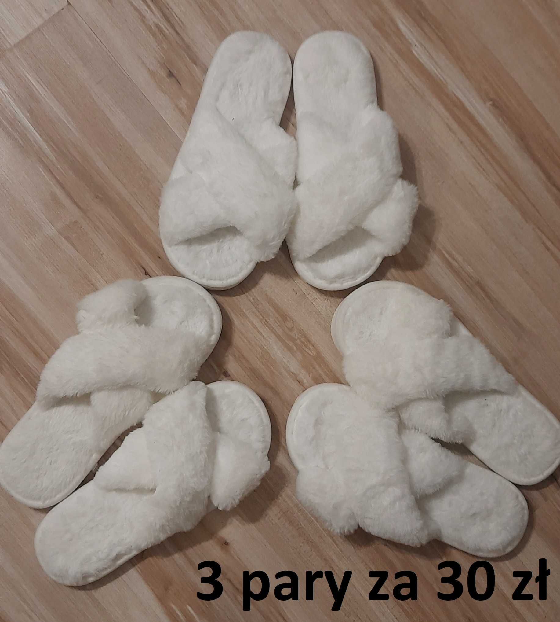 Białe kapcie - 3 pary