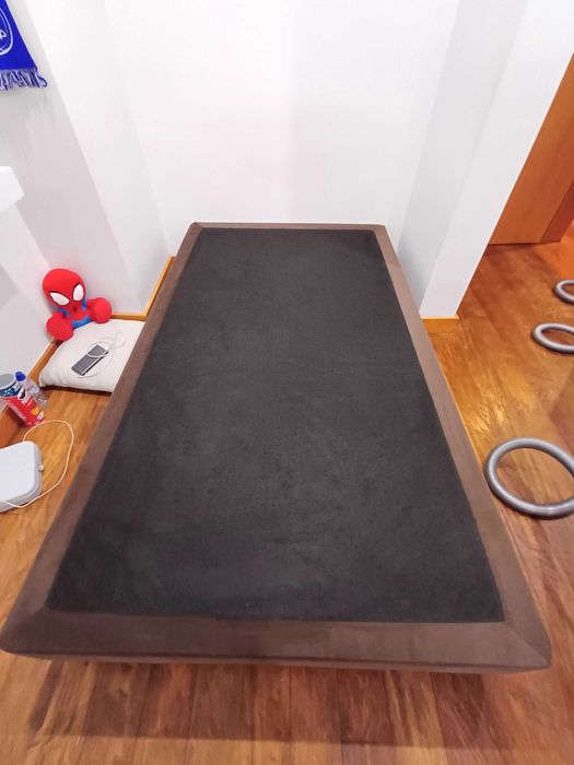 Sommier 1,95 X 1,10 + colchão