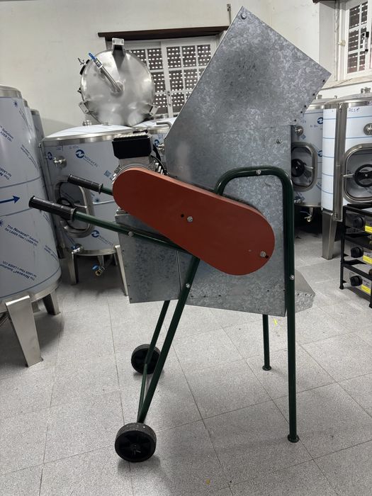 Vendo Descarolador/ Malhador Milho