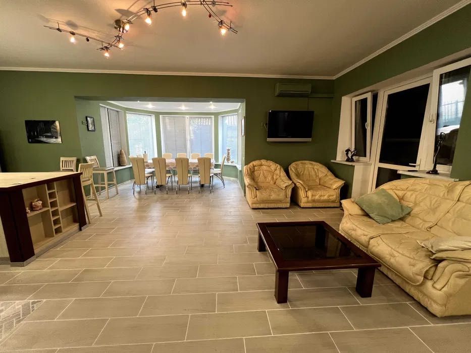 Оренда Будинку Від ВЛАСНИКА, Теплий басейн,Більярд,Сауна