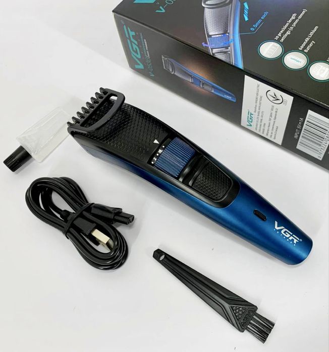 Машинка тример, триммер для бороди, вусів, голови. Бороды, усов, голов