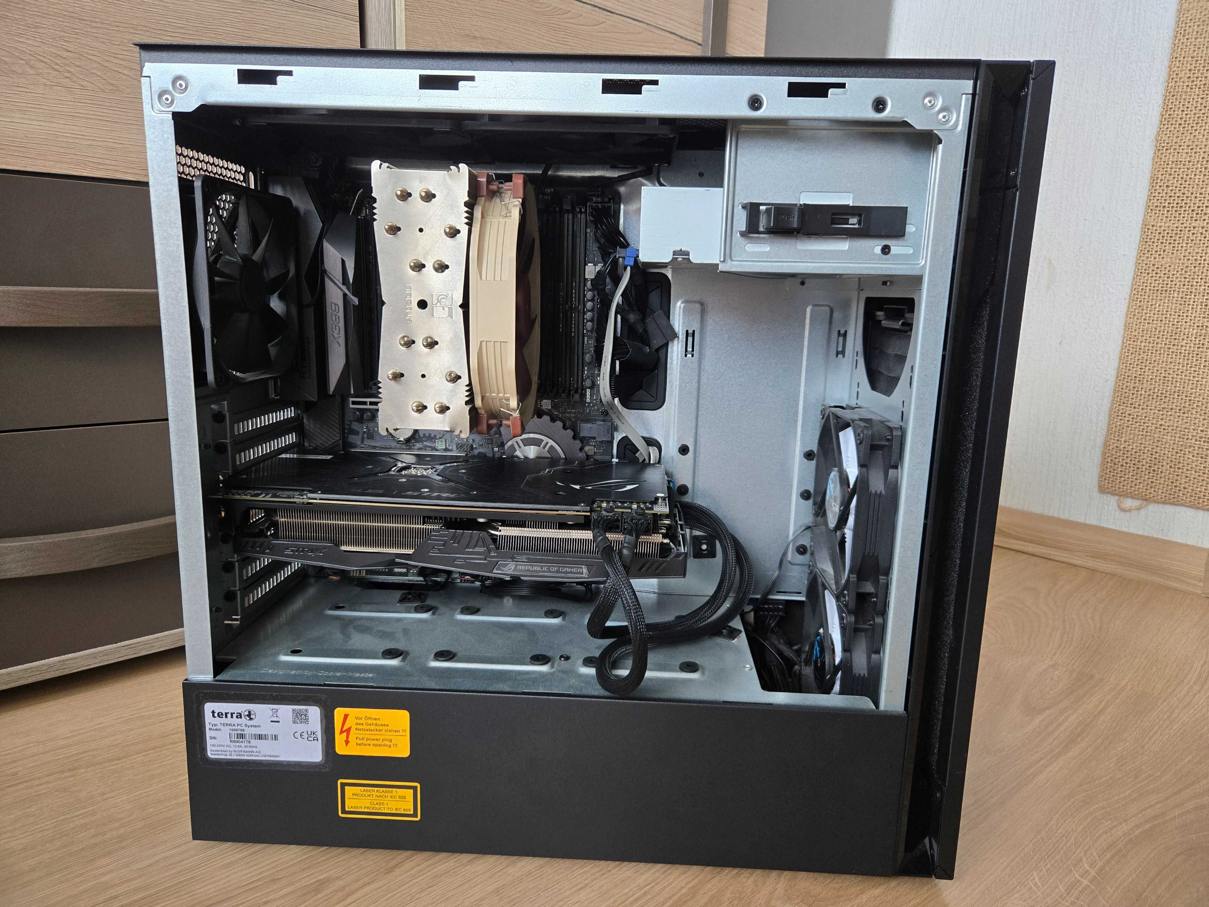 Stacja robocza Threadripper 1920x Vega 64 Strix 64 GB RAM Blu-Ray