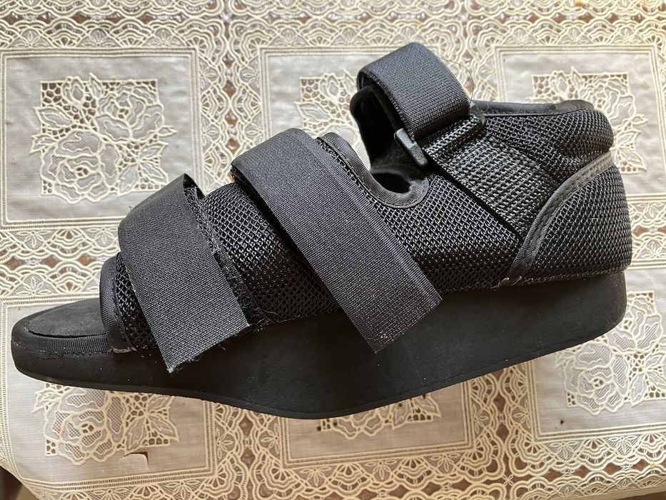 Лангета на ногу