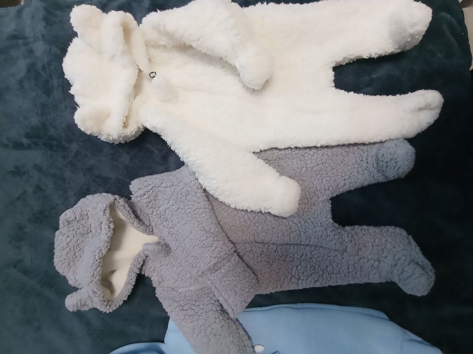 Дитячий одяг весняний 3-6місяців  все в гарному стані звертайтеся  тел