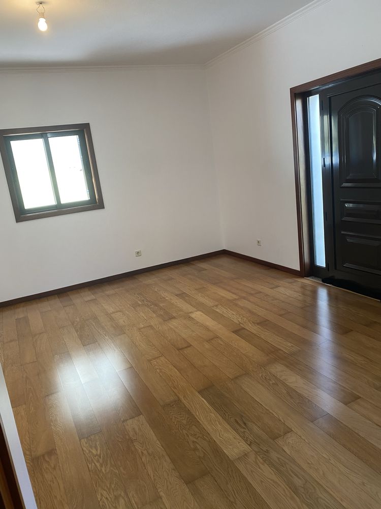 Arrendamento andar moradia T2 R/C
