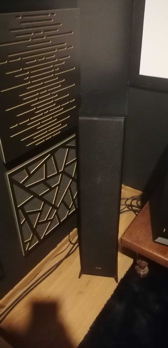 Kolumny Klipsch RP-6000F – potęga dźwięku i perfekcyjny stan!