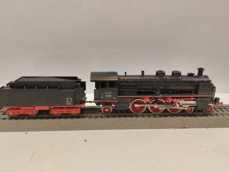 Lokomotywa parowóz Lima BR18 skala H0 //310