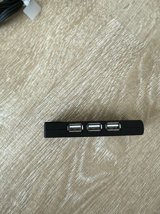Hub USB Trust 4 portas – Compacto e funcional