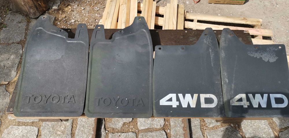 chlapacze TOYOTA pickup, 4runner