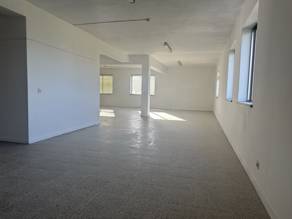Arrenda-se loja comercial