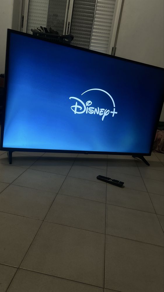 TV LG Smart 55” Full HD/4K – Ótimo estado!