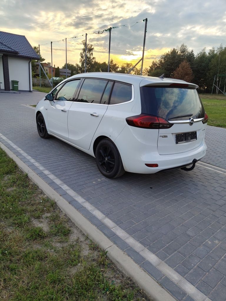 Opel Zafira C 1.4 turbo 2012r.